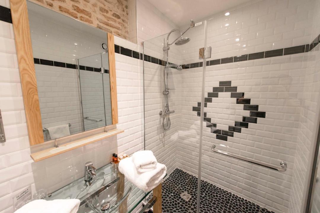 Photo of Bathroom in Castres