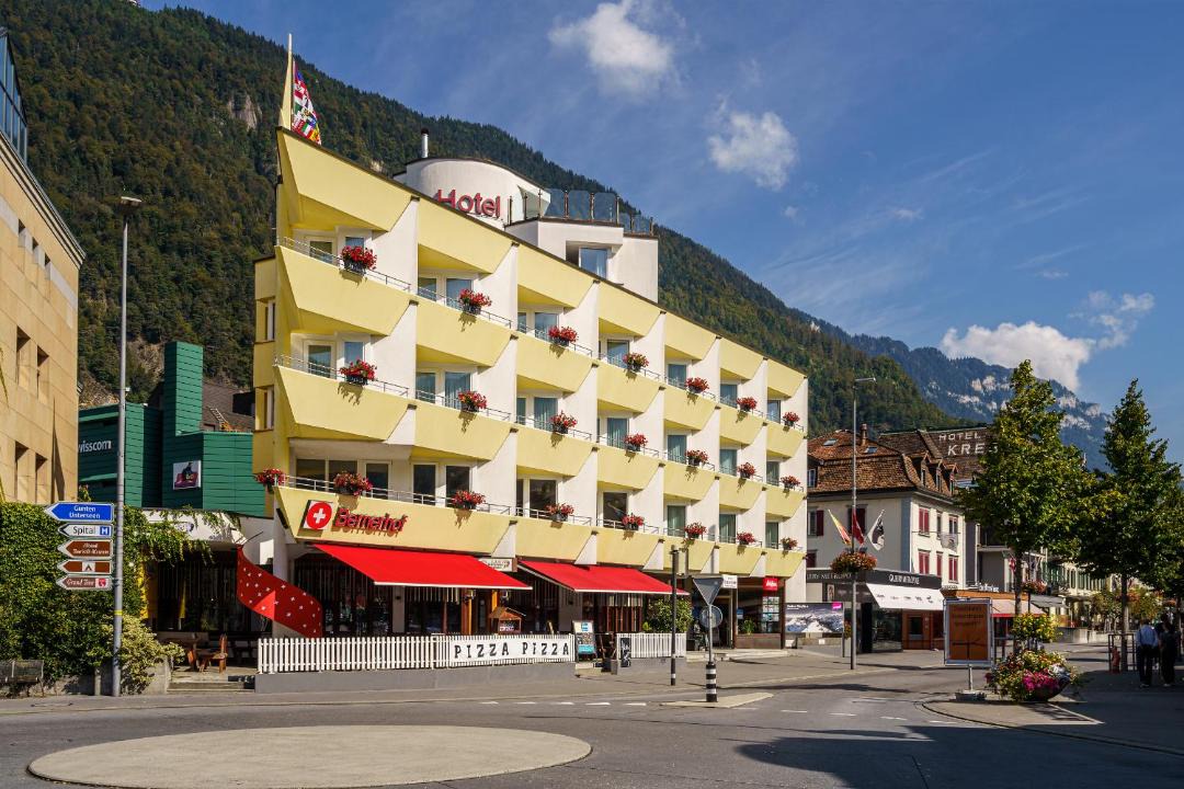 Photo of Others in Central Interlaken