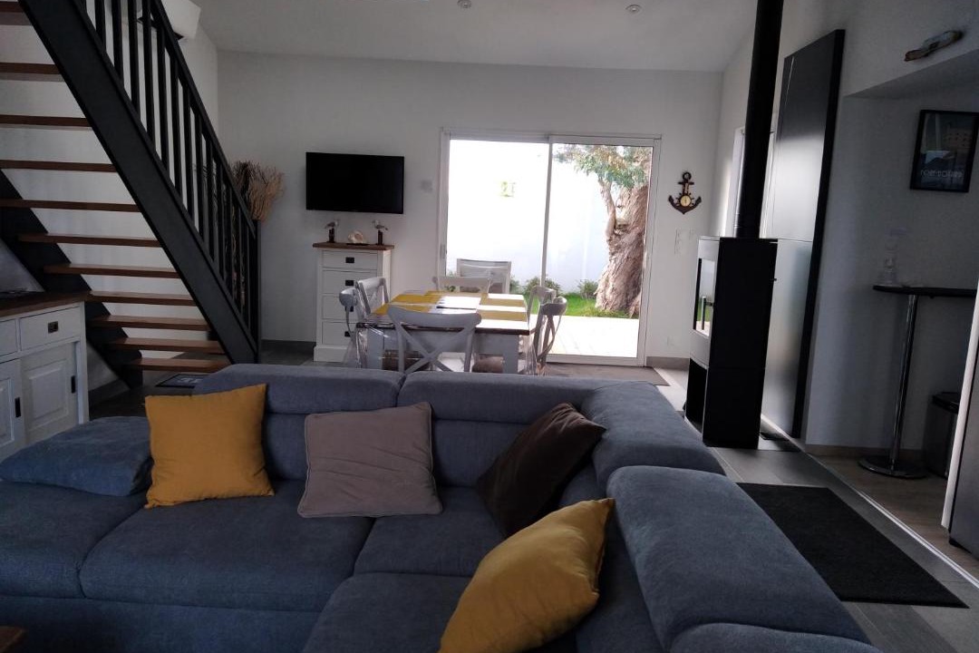 Photo of Livingroom in Champagne-les-Marais