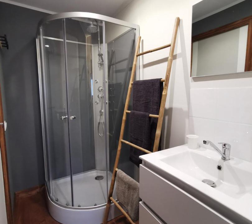 Photo of Bathroom in Sancourt