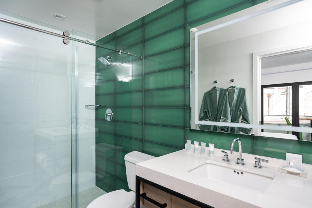 Photo of Bathroom in Avalon