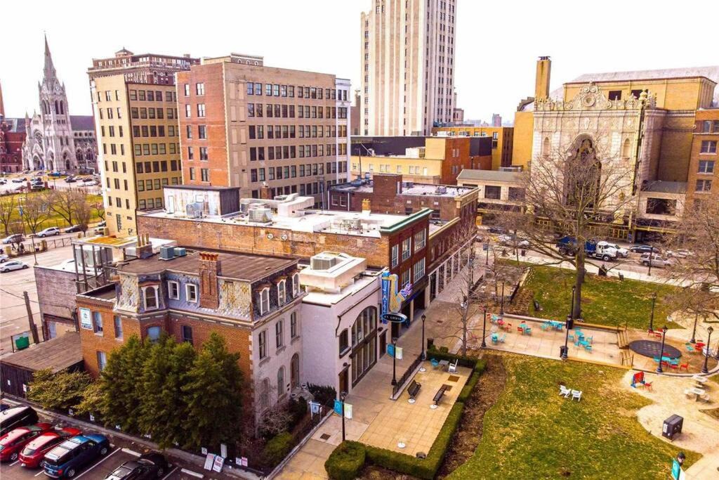 Photo of Others in Grand Center