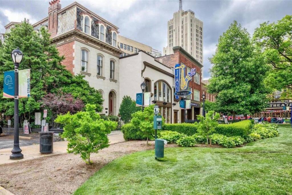 Photo of Others in Grand Center