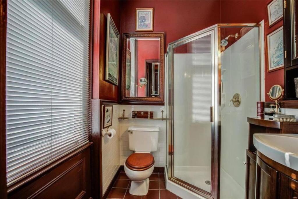 Photo of Others in Grand Center