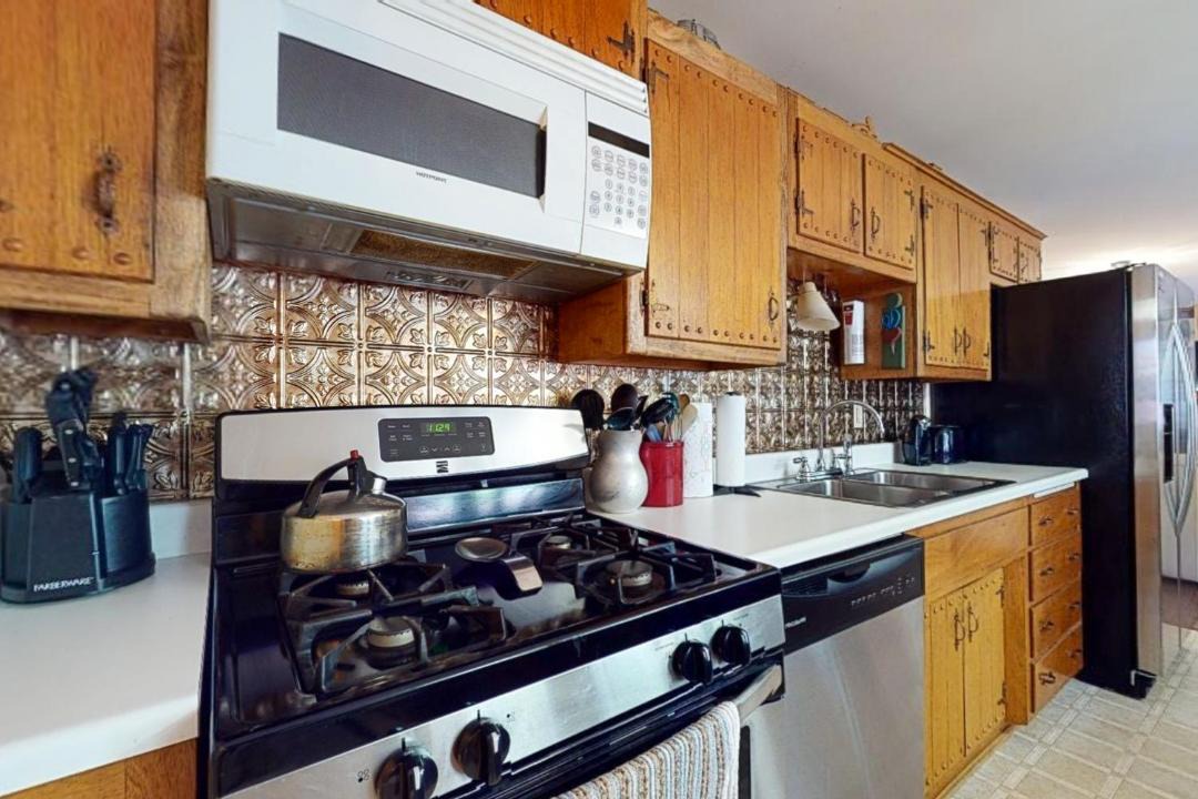 Photo of Kitchen in Ponderosa Pines