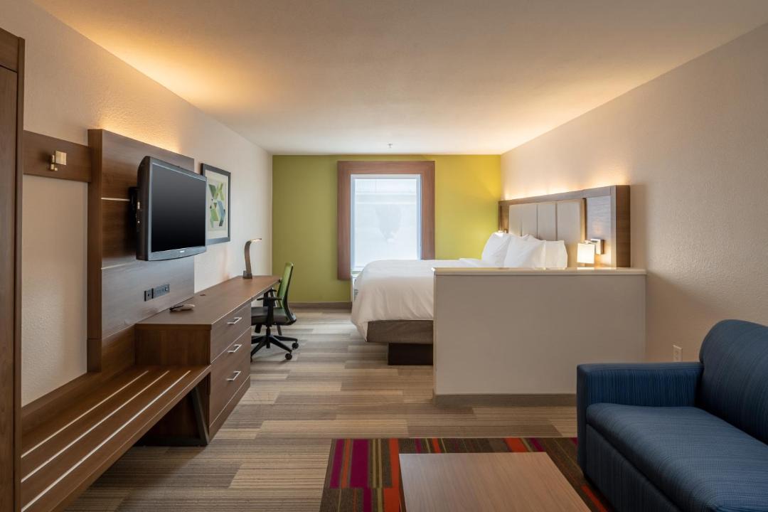 Photo of Bedroom in West