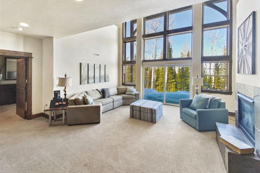 Photo of Livingroom in Brian Head