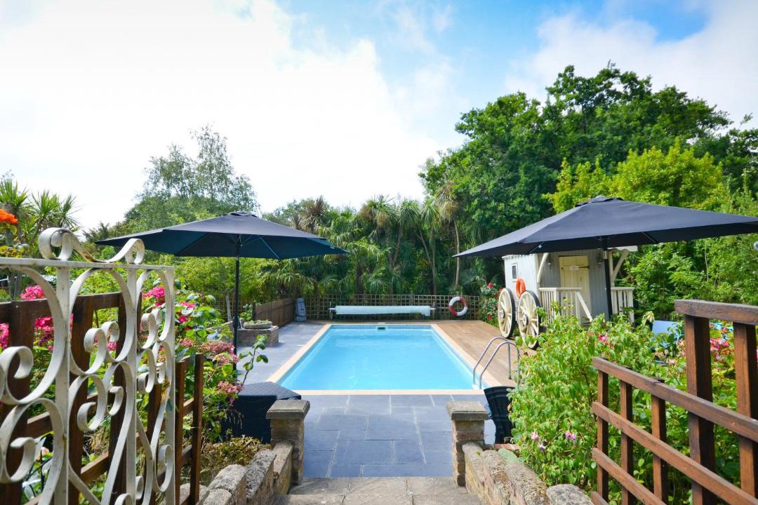 Photo of Outdoor in Whippingham