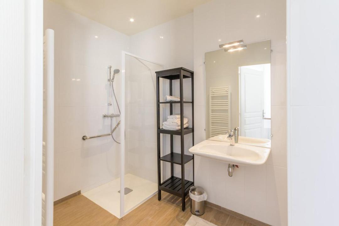 Photo of Bathroom in Prunay-en-Yvelines