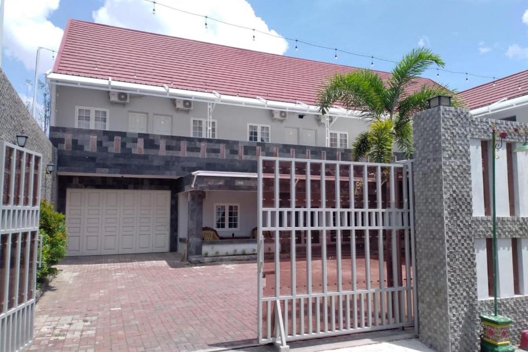 Photo of Buildings in Catur Tunggal
