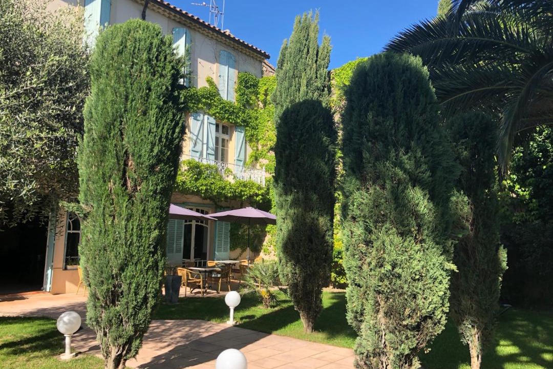 Photo of Others in Homps