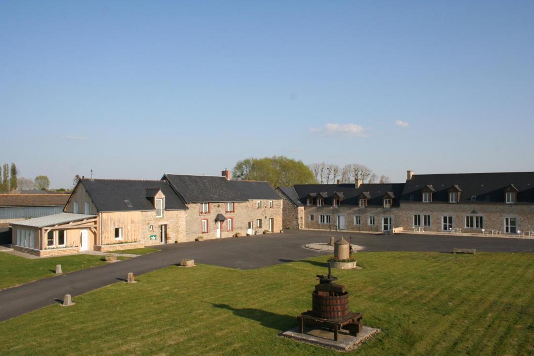 Photo of Buildings in Pontorson
