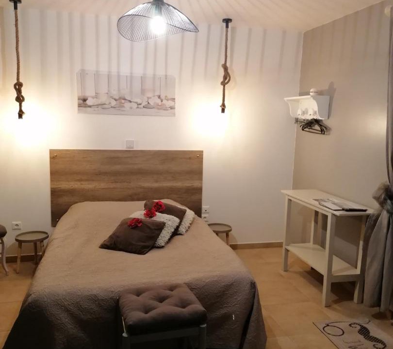 Photo of Others in Le Hamel