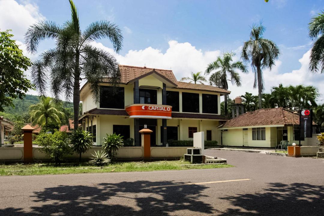 Photo of Buildings in Pelabuhan Ratu