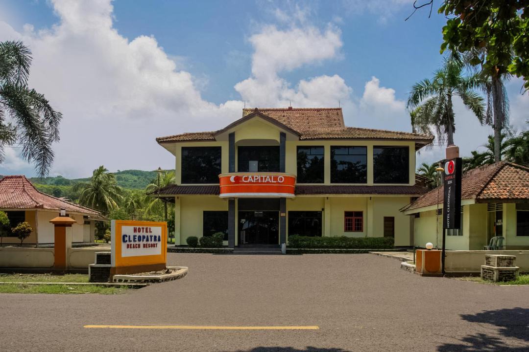 Photo of Buildings in Pelabuhan Ratu