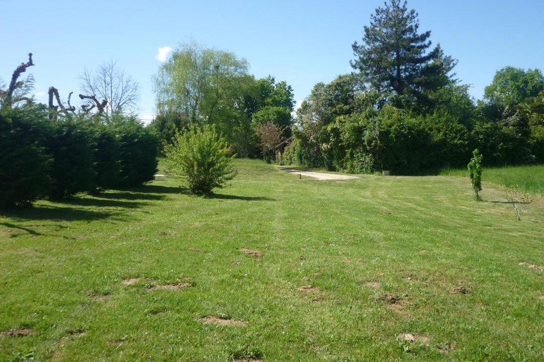 Photo of Others in Cazaubon