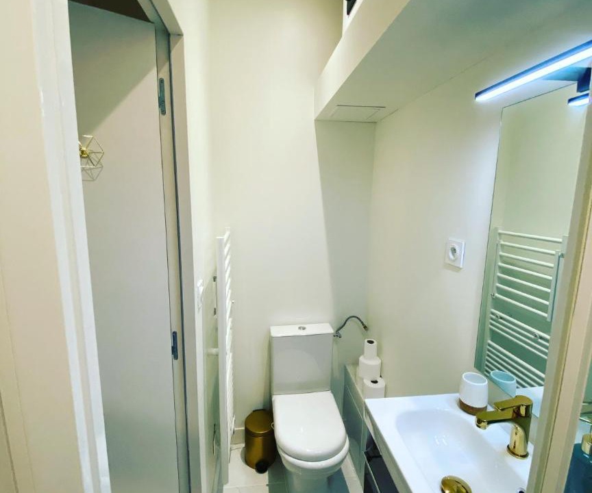 Photo of Bathroom in Justices