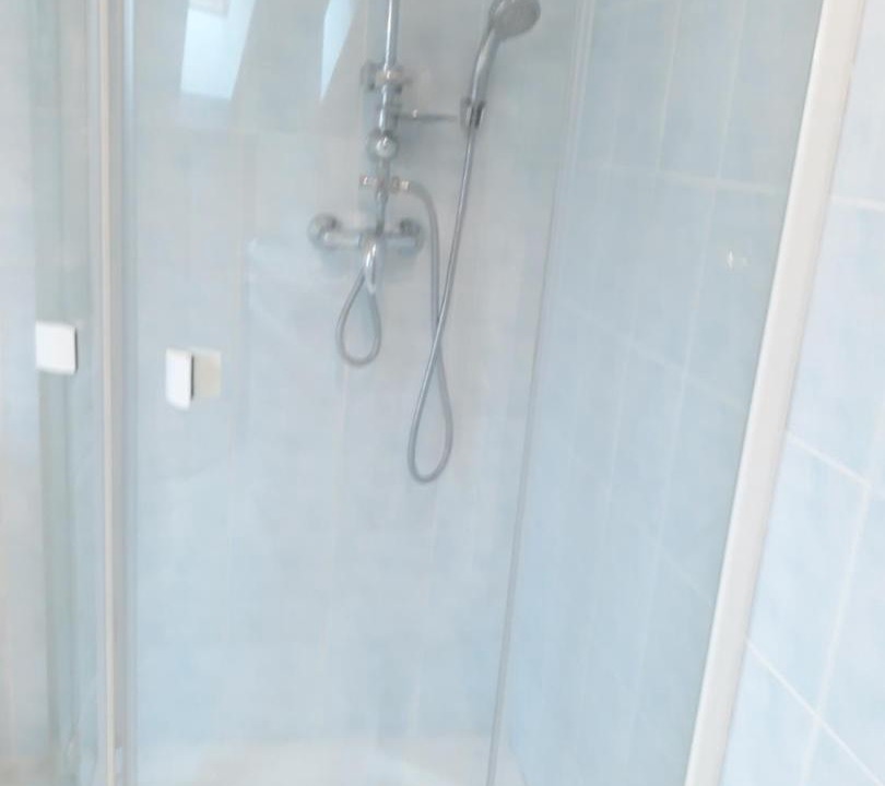 Photo of Bathroom in Morangis