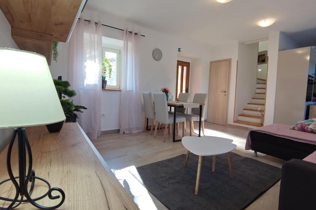 Photo of Livingroom in Grabri