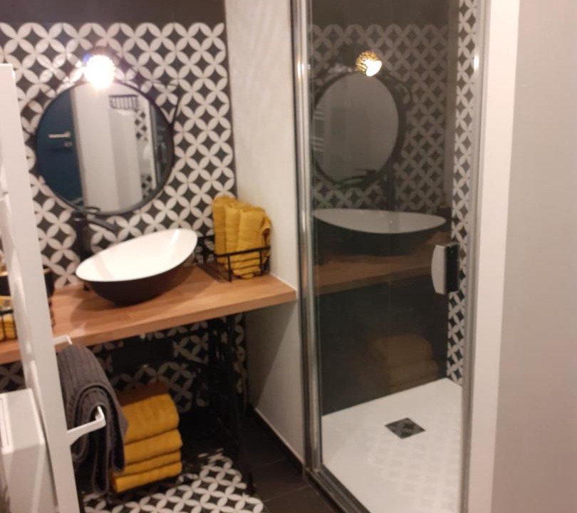 Photo of Bathroom in Baguer-Morvan
