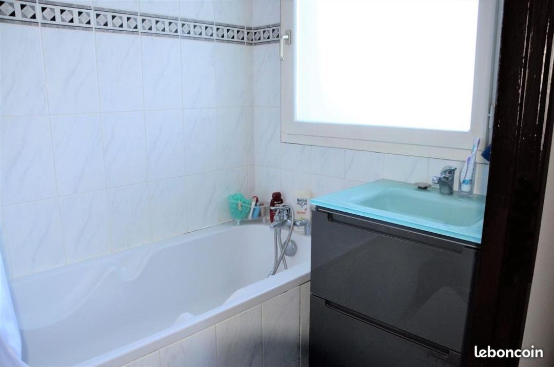 Photo of Bathroom in Valenciennes