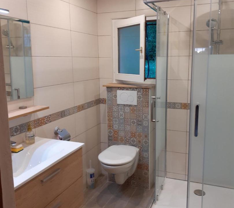 Photo of Bathroom in Saint Pierre de Feric