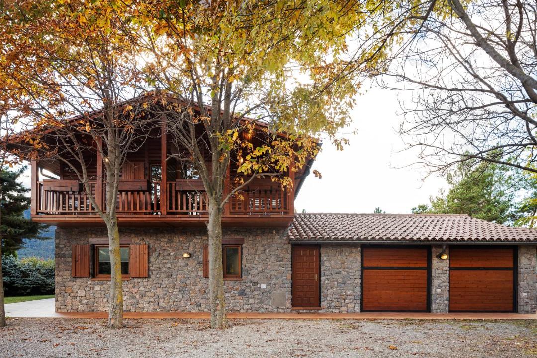 Photo of Buildings in Campelles