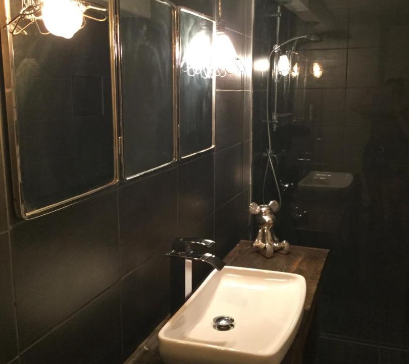 Photo of Bathroom in Neubois