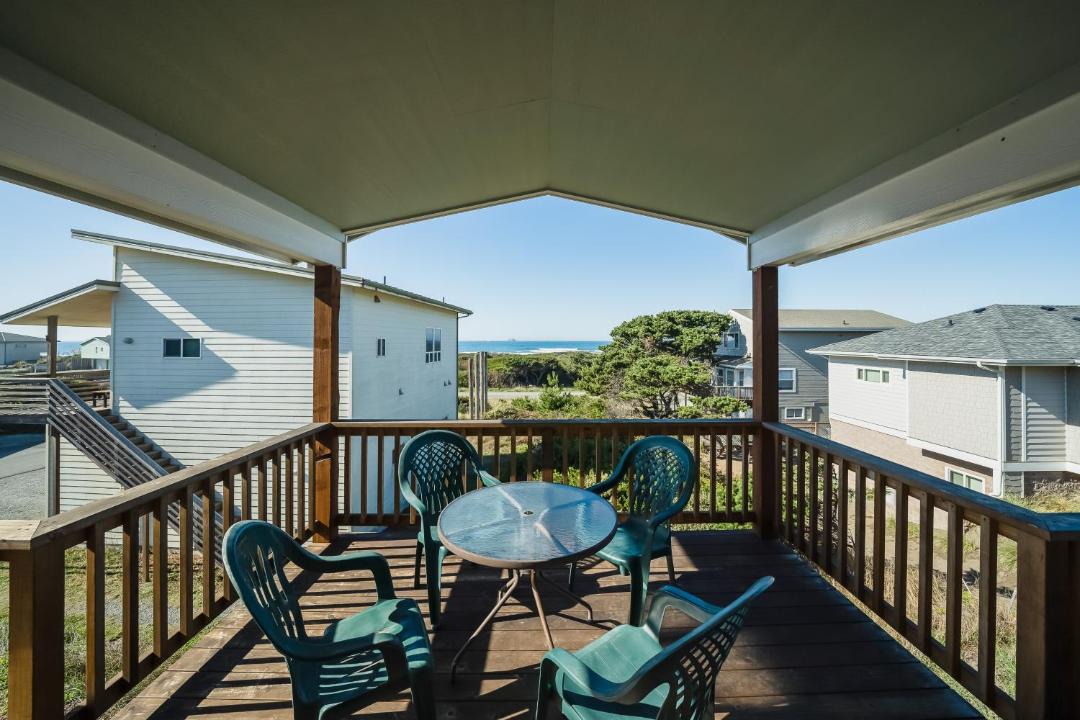 Photo of Patio Balcony in Gold Beach