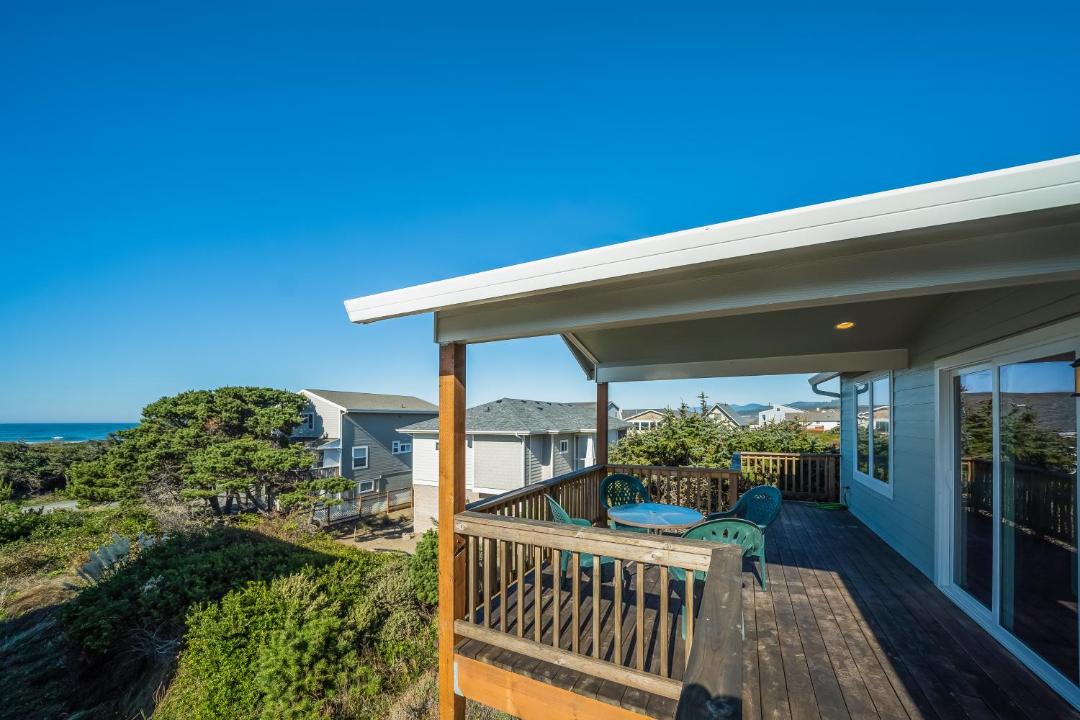 Photo of Patio Balcony in Gold Beach