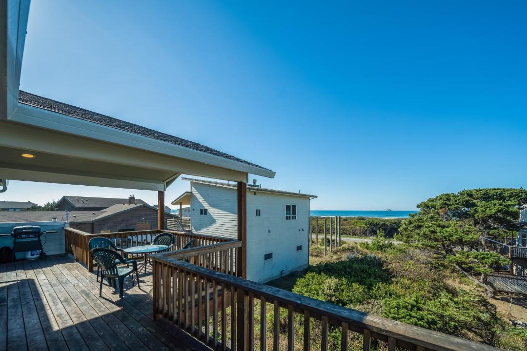 Photo of Patio Balcony in Gold Beach