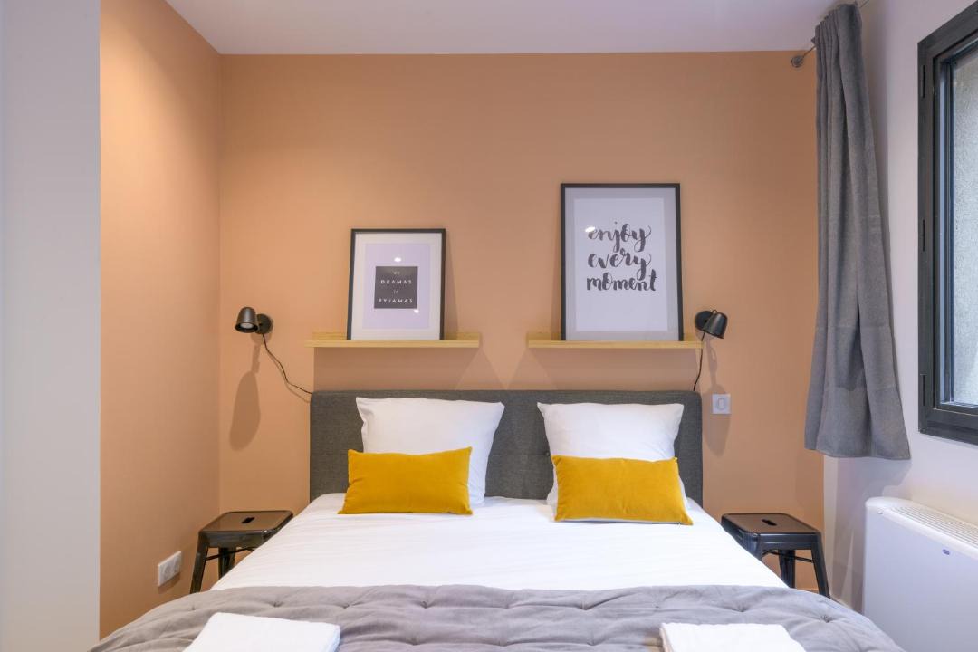 Photo of Bedroom in Lyon City Centre