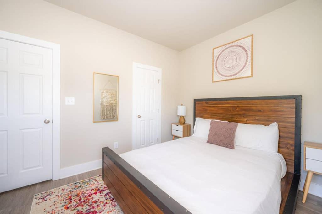 Photo of Bedroom in Downtown