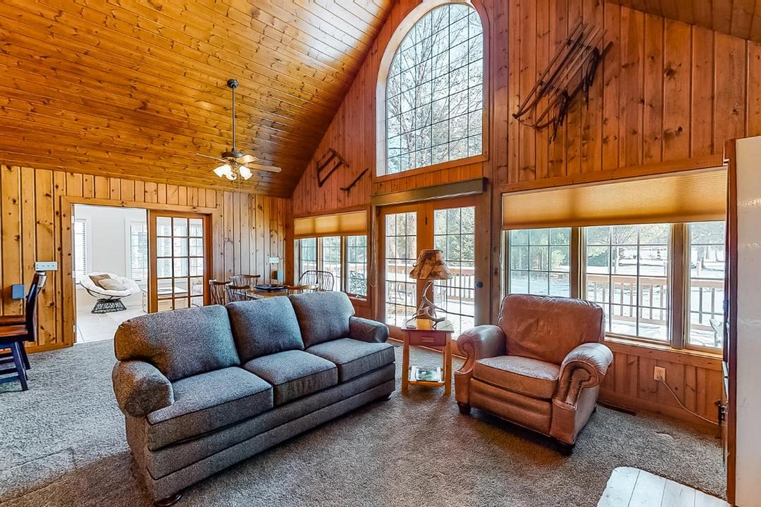 Photo of Livingroom in Eagle River