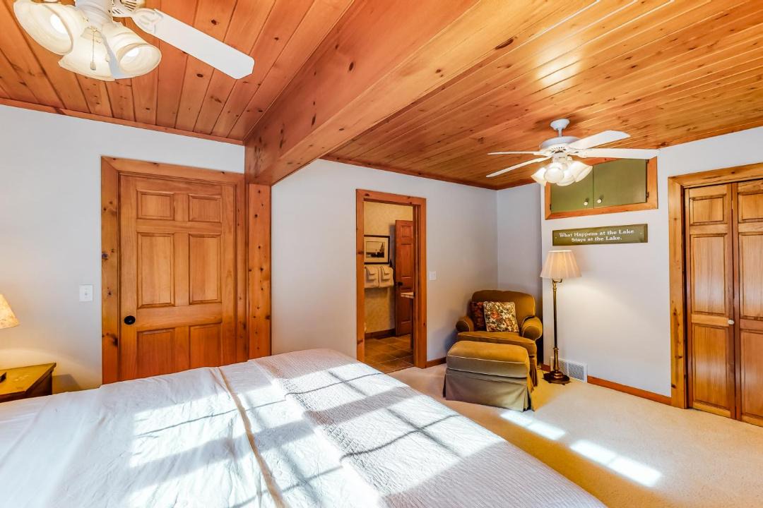 Photo of Bedroom in Eagle River