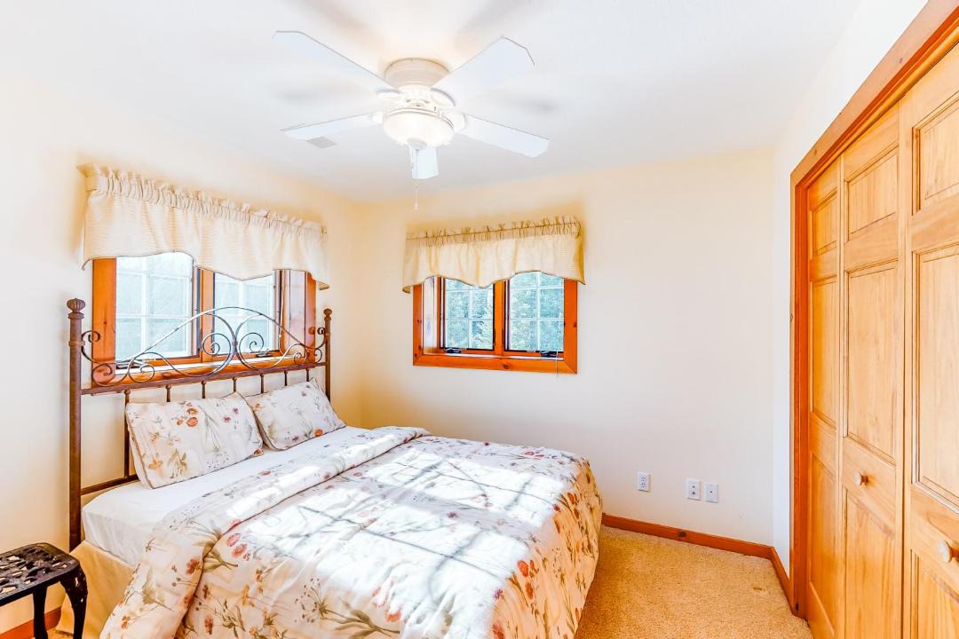 Photo of Bedroom in Eagle River