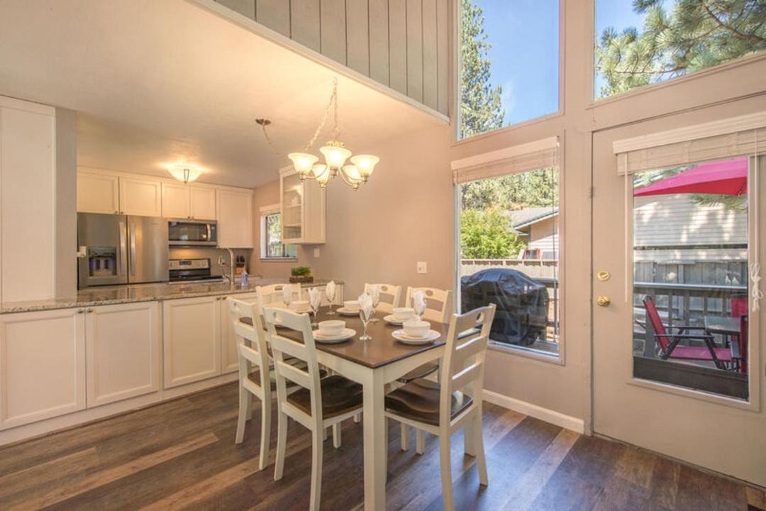 Photo of Livingroom in Truckee