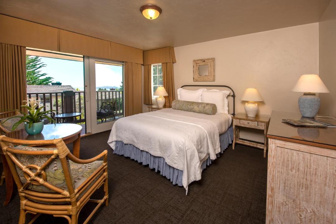 Photo of Others in Northwest Carmel