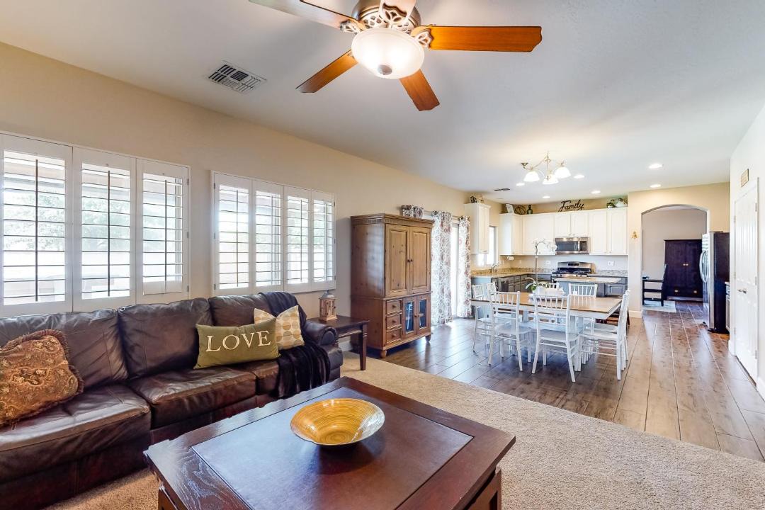 Photo of Livingroom in Gilbert