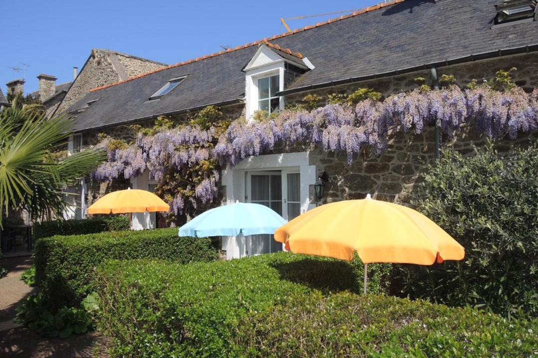 Photo of Others in Dinard