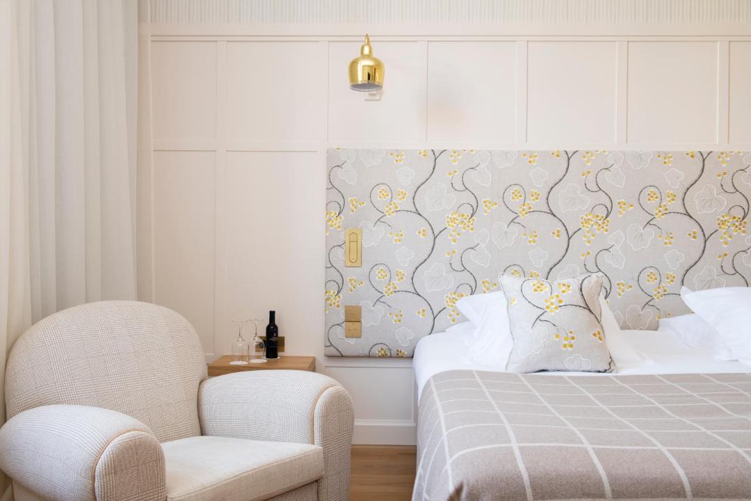 Photo of Others in Pauillac