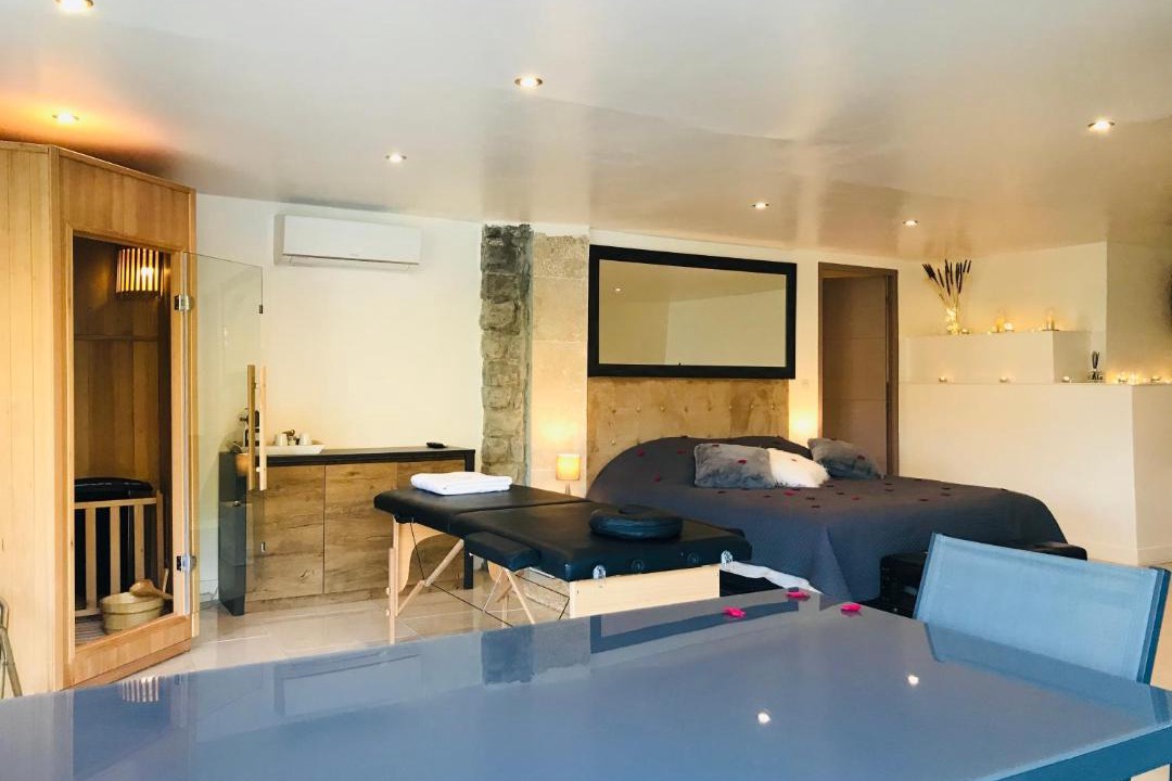 Photo of Others in Massoins