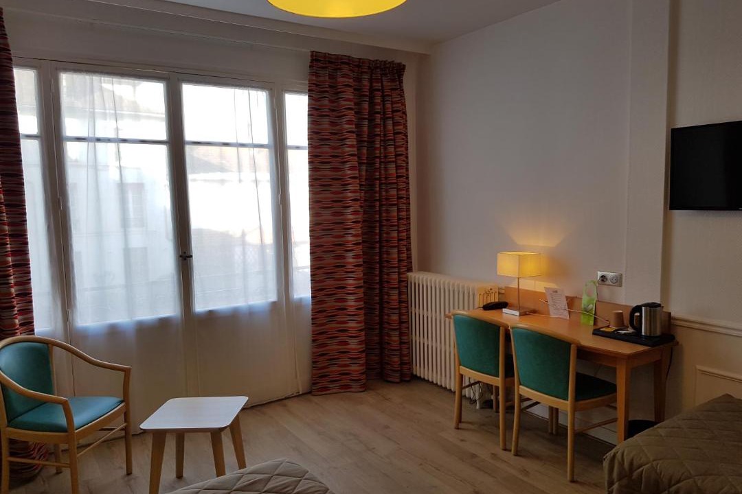 Photo of Others in Notre-Dame