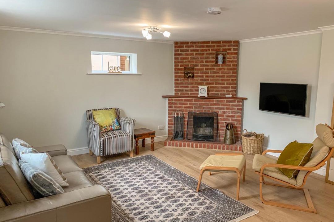 Photo of Others in Middle Winterslow