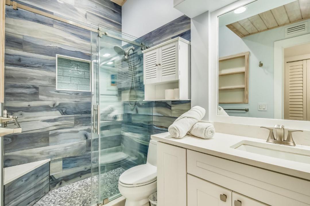 Photo of Bathroom in Islamorada