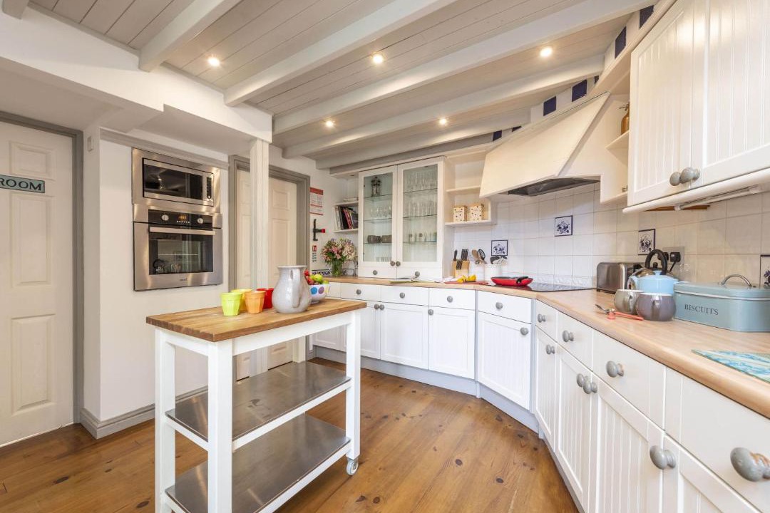 Photo of Kitchen in Bonchurch