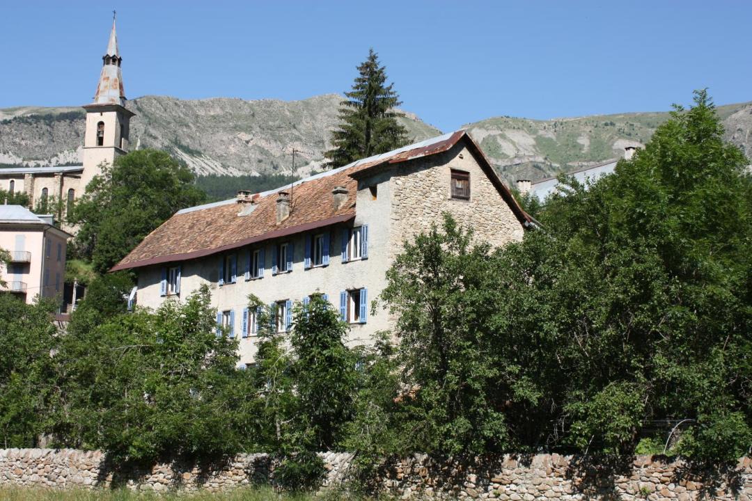 Photo of Buildings in Beauvezer
