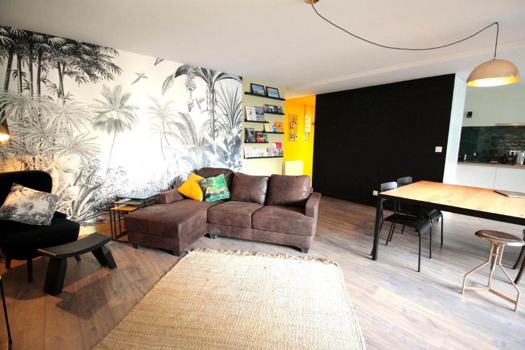 Photo of Livingroom in Yves Farge - Le Fleuve
