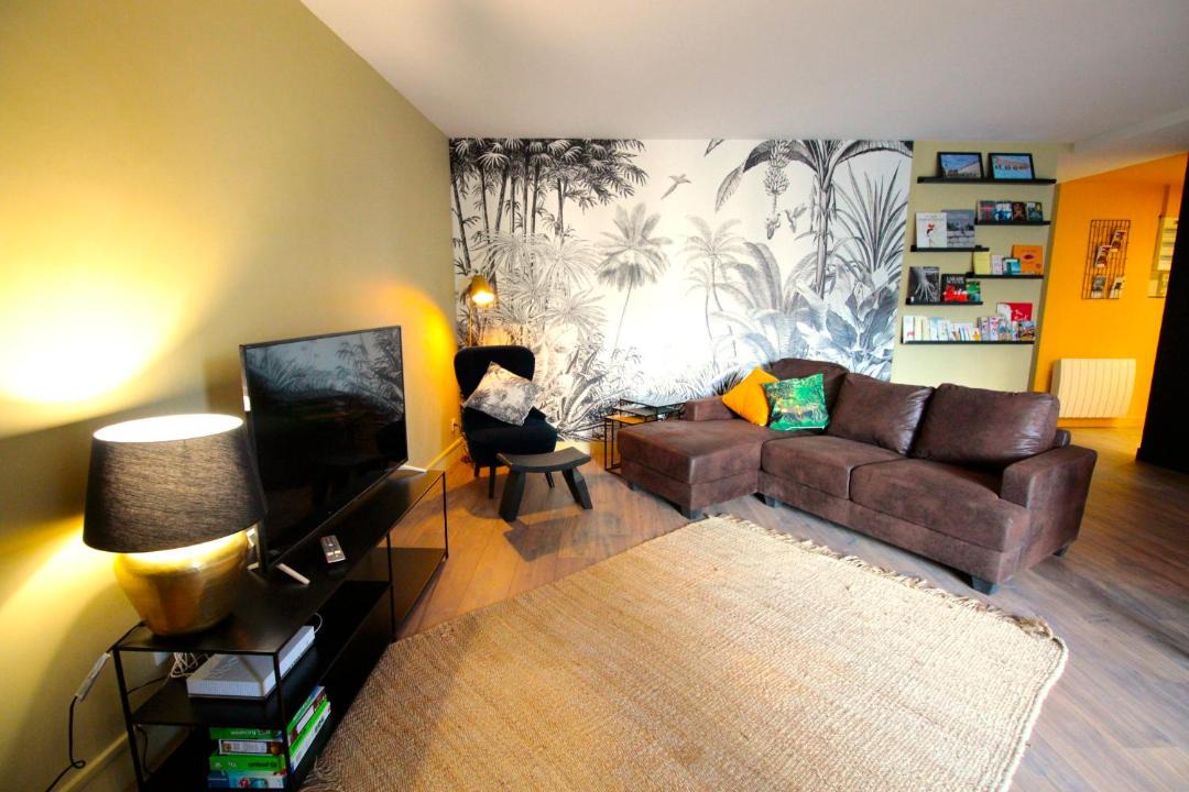 Photo of Livingroom in Yves Farge - Le Fleuve
