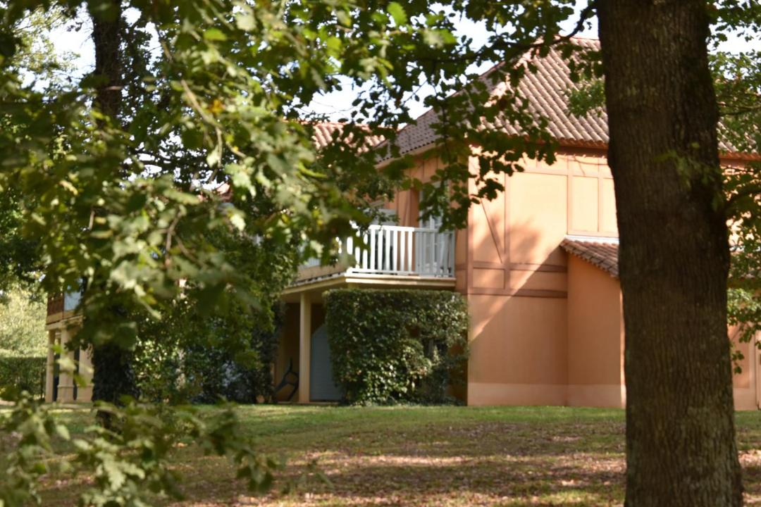 Photo of Buildings in Monflanquin
